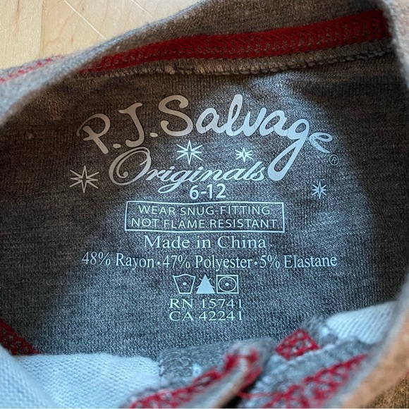 PJ Salvage Christmas PJ Snap Onesie 6-12 Months - Picture 9 of 9